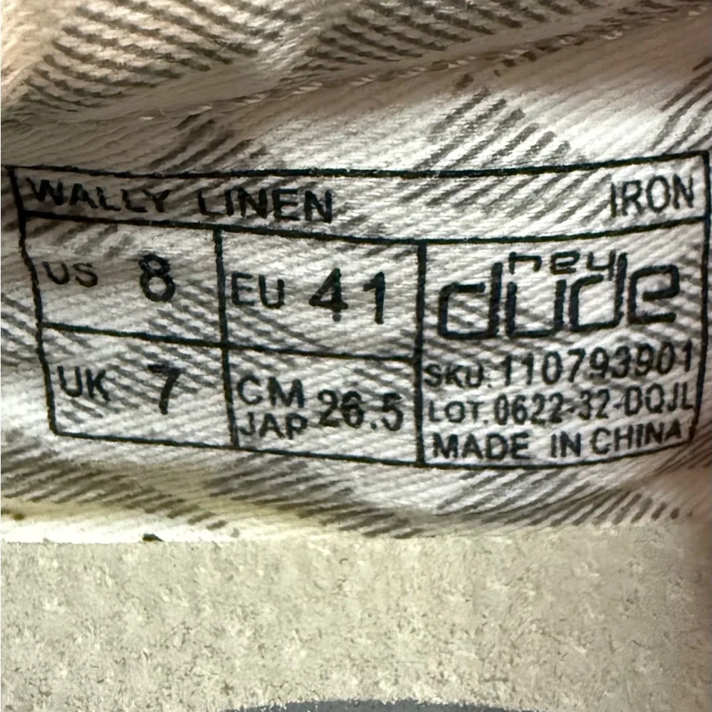Hey Dude Wally Linen in Iron Men’s Size 8 Women’s Size 9